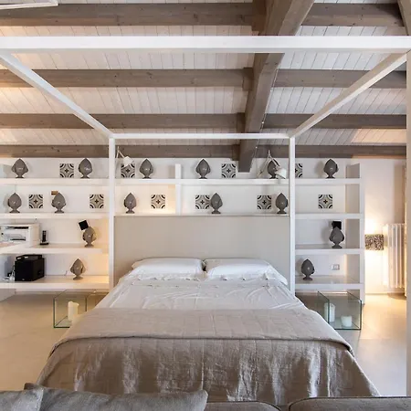 Suite Home Terrazza Castello Carlo V