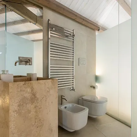 Suite Home Terrazza Castello Carlo V