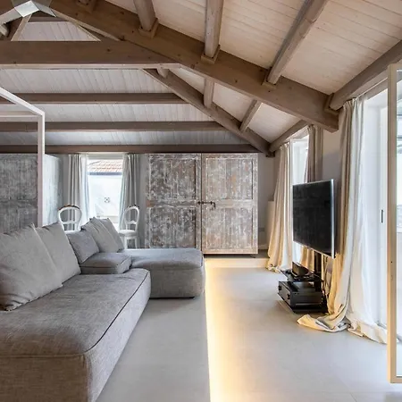 Suite Home Terrazza Castello Carlo V * Lecce