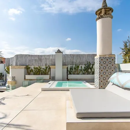 Suite Home Terrazza Castello Carlo V